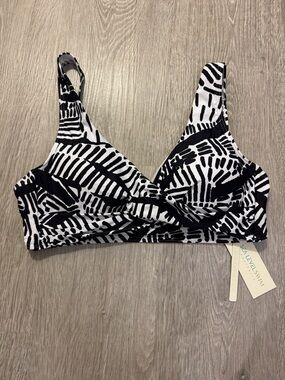 NWT Sea Level Australia Swim Bikini Top Pampas Cross Front Multifit US 6/ CAN 8